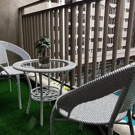 Youth City Cozy Pool View Homestay Nilai By Tr Exterior photo