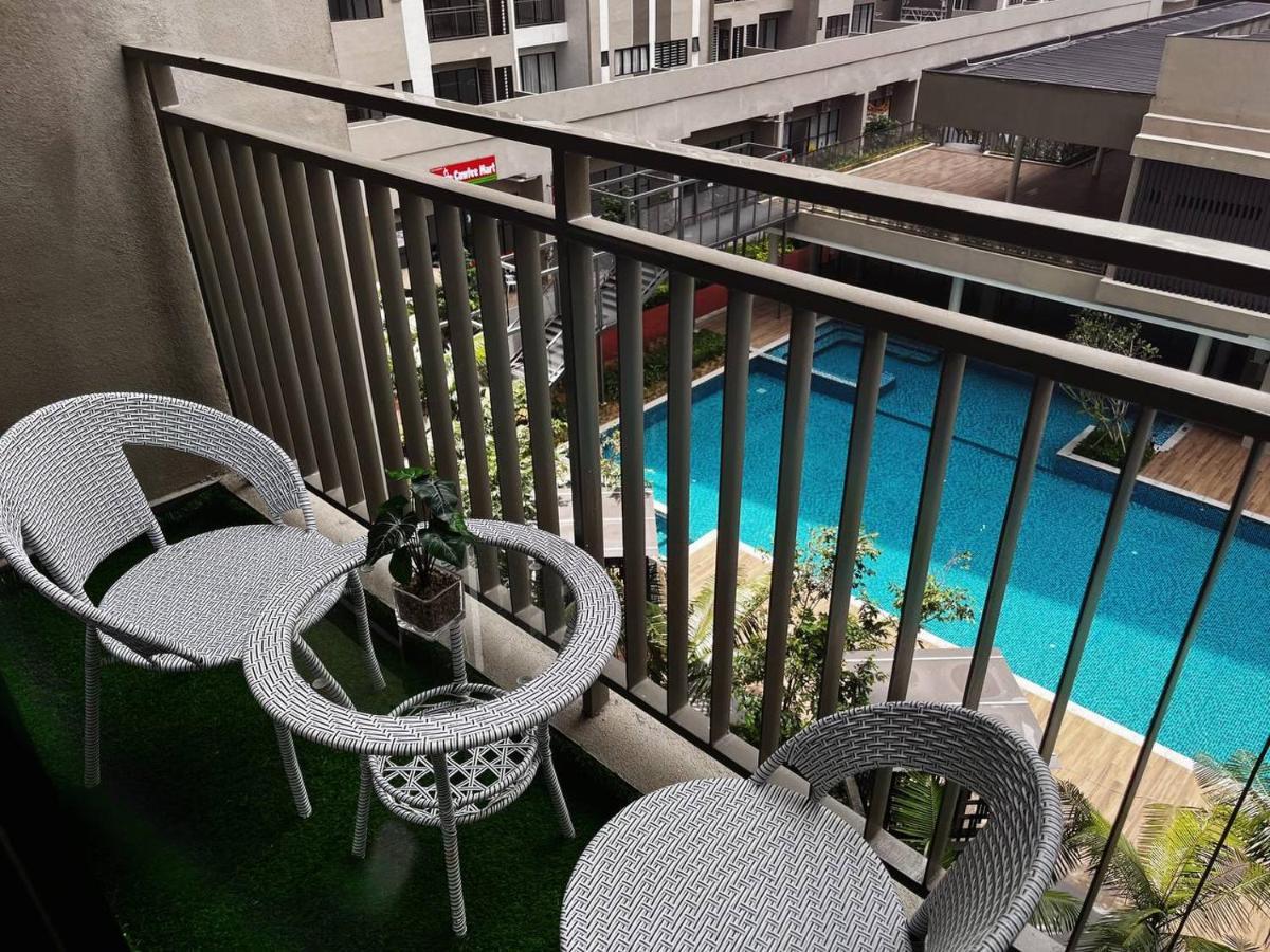 Youth Cozy Pool View By Tr Apartment